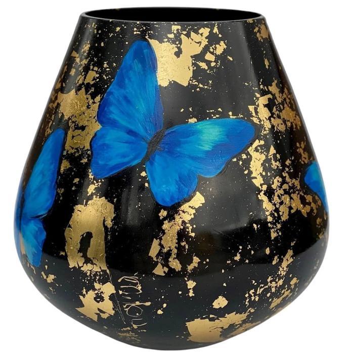 Handgeschilderde vaas blauwe vlinders